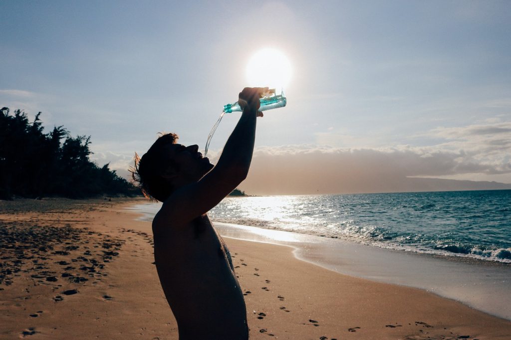 Gejala Dehidrasi pada Tubuh, dehidrasi, air, minum air pH tinggi, air alkali, kurang air, kekurangan air